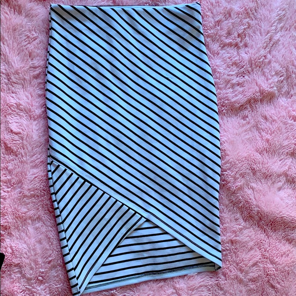 Zara Pencil skirt